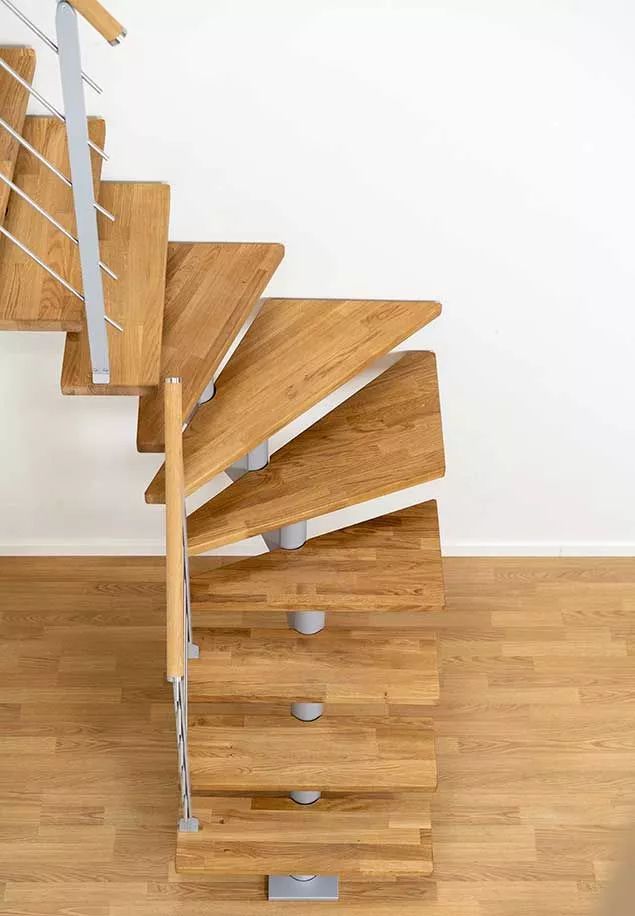 DOLLE Frankfurt - modulové schody 1/2 zatoč. do 279 cm, zábradlí DESIGN