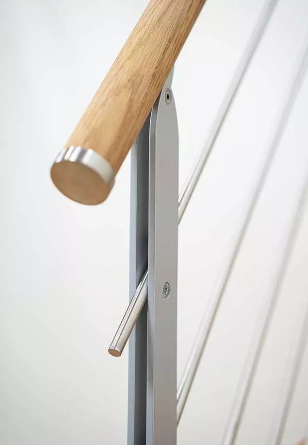 DOLLE Hamburg - modulové schody přímé do 279 cm - zábradlí DESIGN