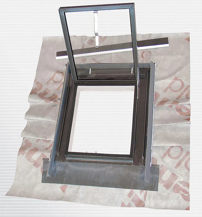 Střešní výlez DACHSTAR - OKPOL VERSA WVM+ 47x57 nezateplený