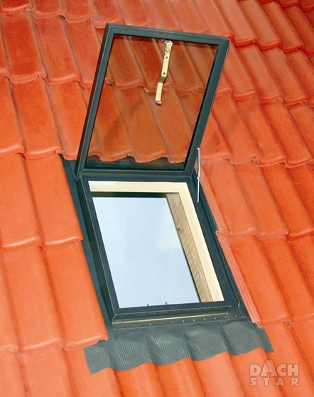 Střešní výlez DACHSTAR - OKPOL VERSA WVM+ 47x57 nezateplený