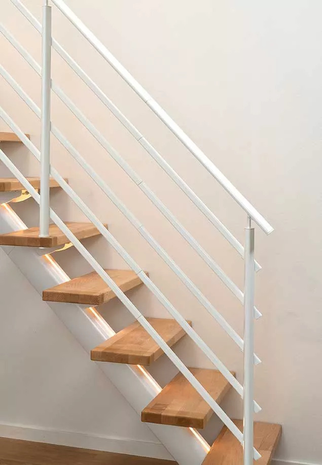 DOLLE SYDNEY - modulové schody 1/4 zat. do 315 cm, zábradlí PURE