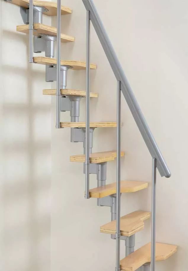 DOLLE ATLANTA - úsporné schody do 300cm - přímé