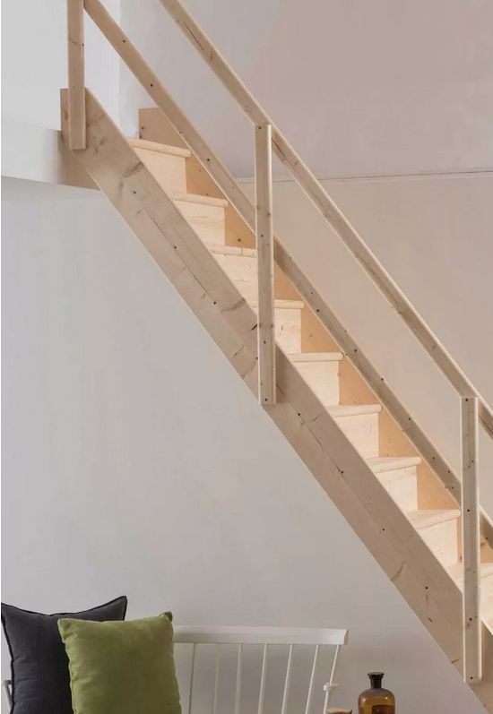 DOLLE NORMANDIE - schody zatočené o 1/4 s podstupnicemi, smrk nelakovaný, bez zábradlí