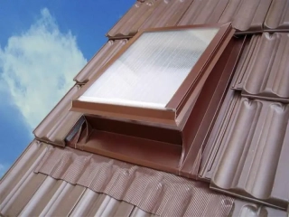 Střešní výlez UNIVERSAL 50x60cm, polykarbonát nezateplený